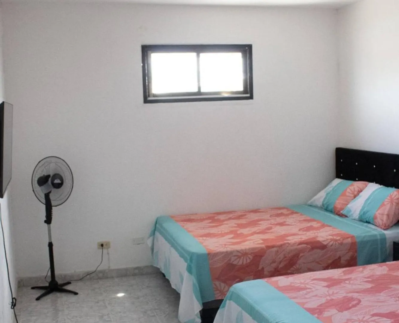 Apartamento Con Buena Ubicacion Para Familia Grande Cali 0*,